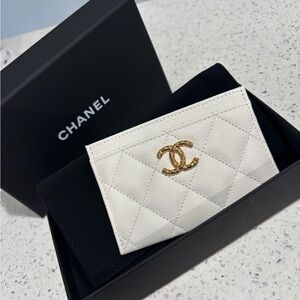 Chanel Grained Shiny Calfskin & Gold-Tone Metal White Card Holder